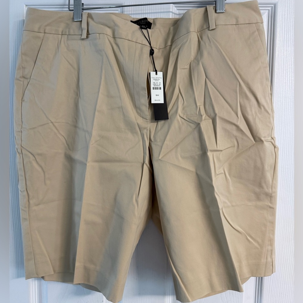 NEW Talbots Woman’s Beige Shorts